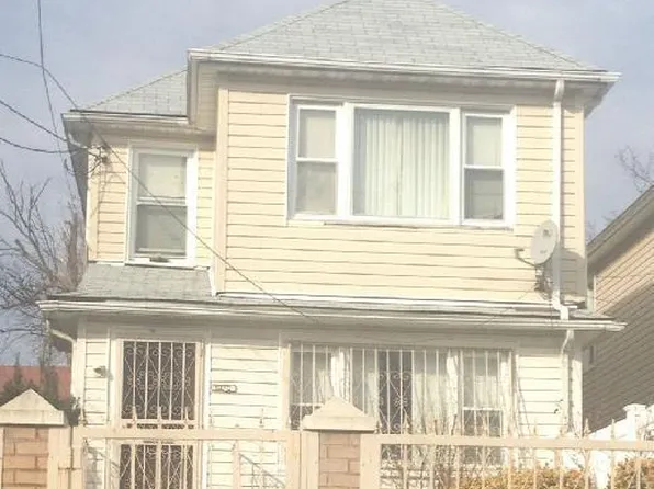18712 90th Ave, Jamaica, NY 11423