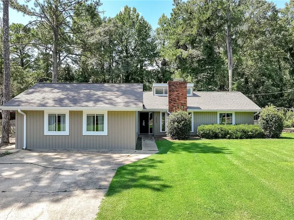 1410 India Rd, Opelika, AL 36801
