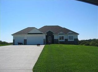 17484 Turnberry Rdg, Council Bluffs, IA 51503