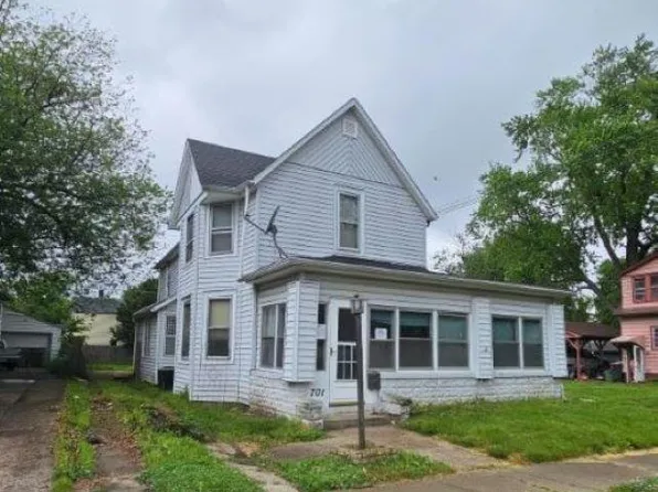 701 Summer St, Pekin, IL 61554