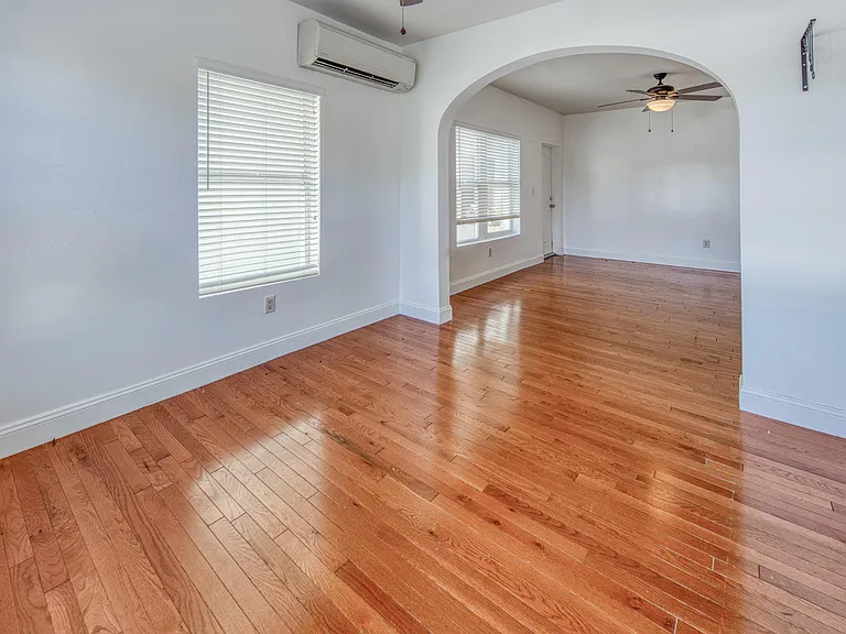 205 N Federal Hwy #C — Photo 12