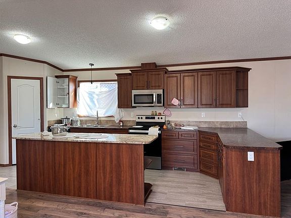 4th image of 4515 W 51st St