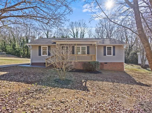 102 Pyle Ct, Spartanburg, SC 29306