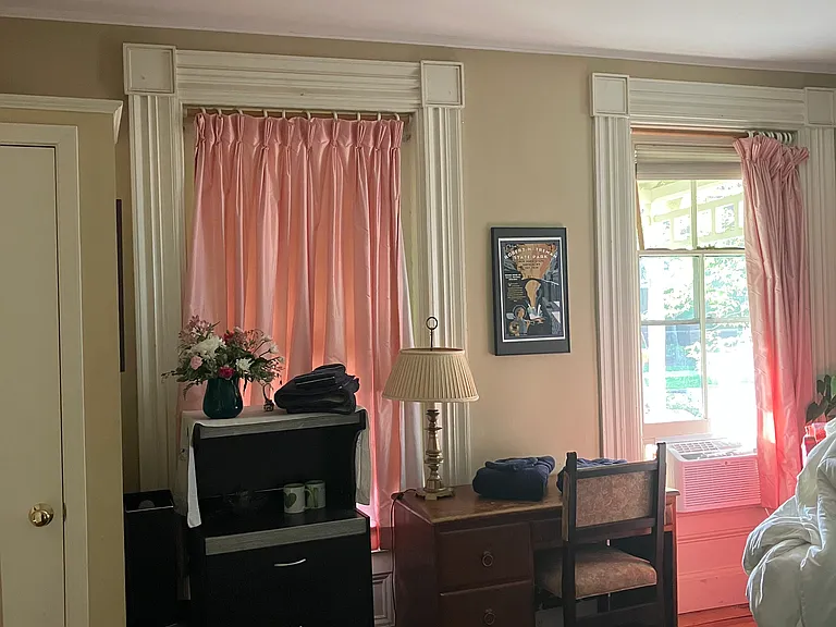 216 S Geneva St #1 — Photo 10