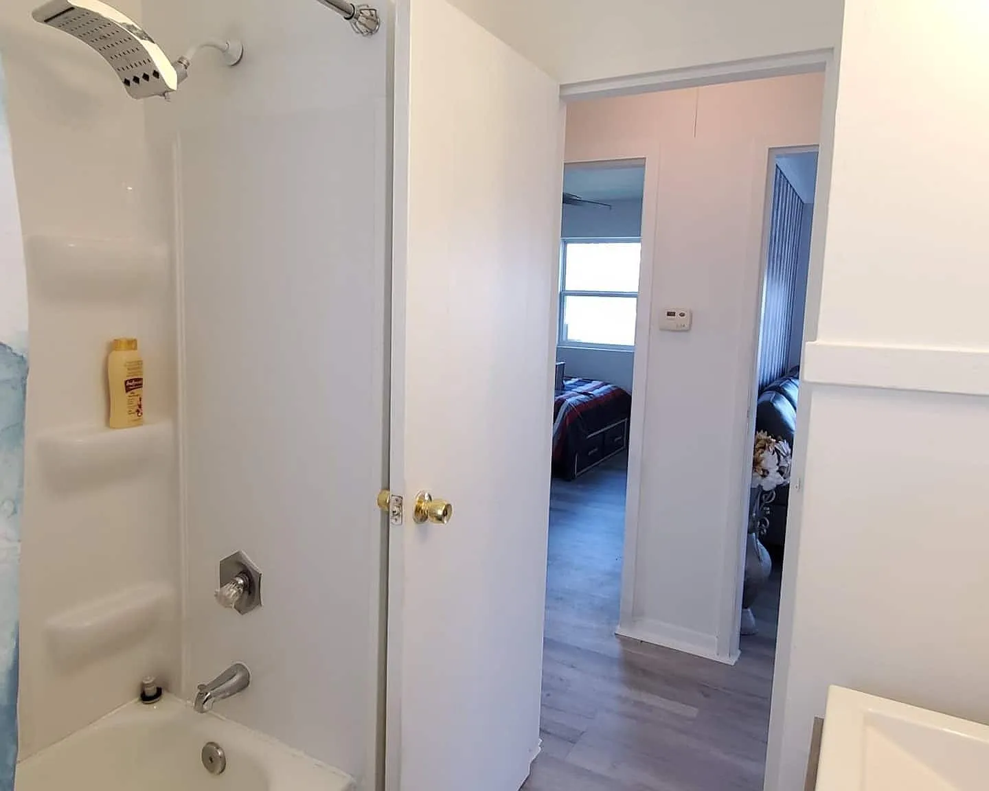 2 bed, $1,560 — Photo 2