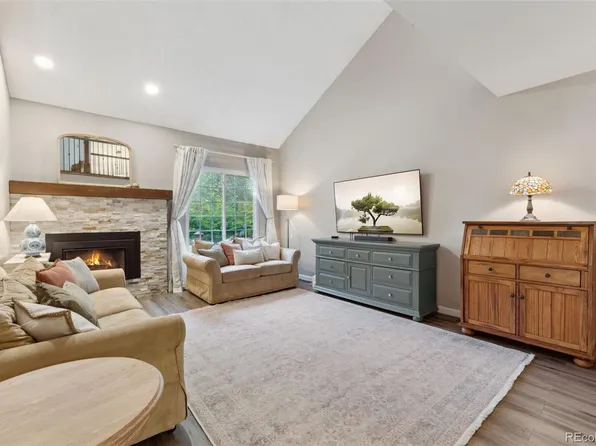 938 W Peakview Circle, Littleton, CO 80120