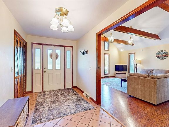 4th image of 206 Laurel Hills Dr