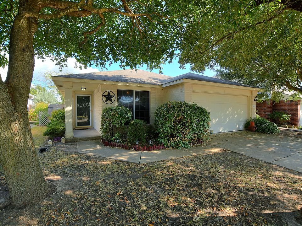 1st image of 14401 Harcourt House Ln
