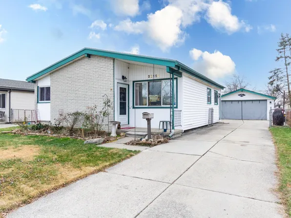 20150 Catalano St, Clinton Township, MI 48035