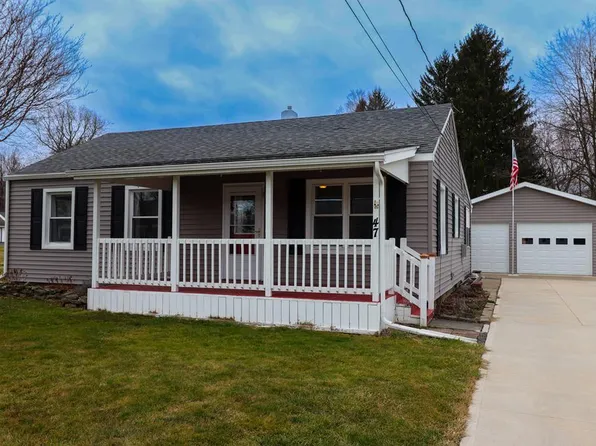 47 Riverside Cir, Corning, NY 14830