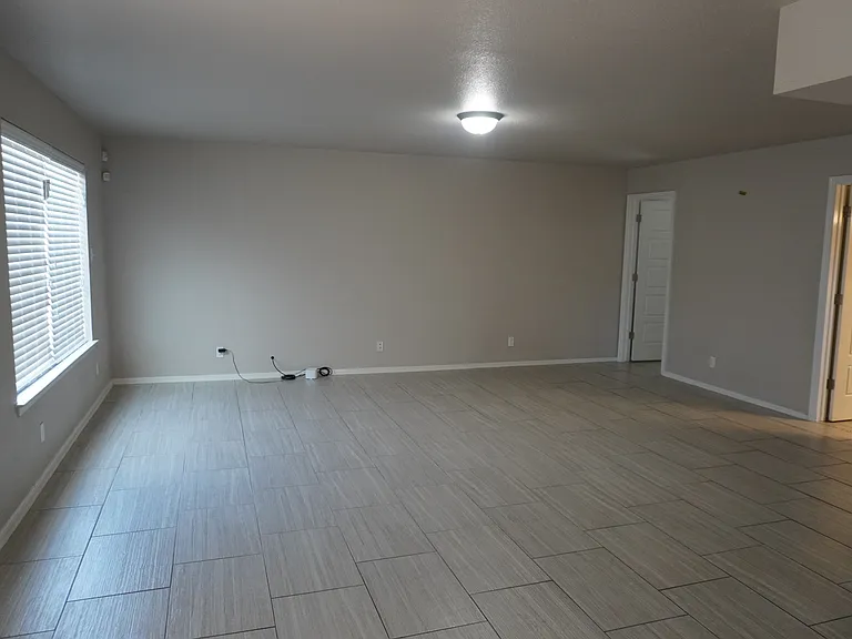 429 Sonaran Ct — Photo 10