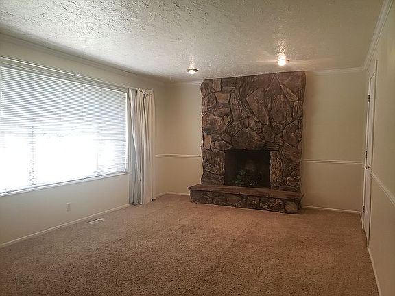 5th image of 6077 S Clara Dr
