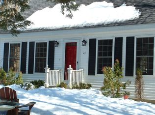 23 N Village Rd, Cape Neddick, ME 03902