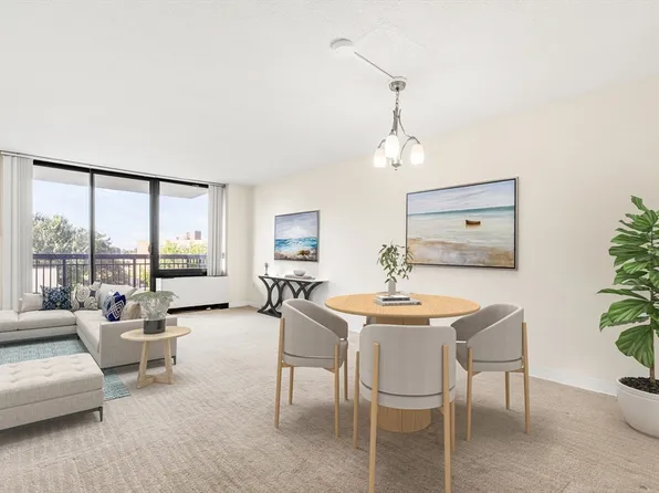 50 Longwood Ave APT 611, Brookline, MA 02446