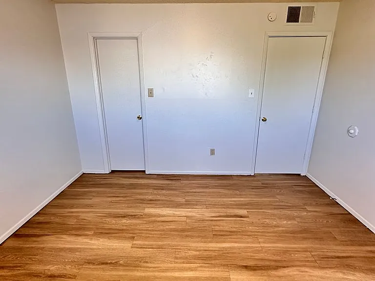 3417 Aztec Road NE — Photo 14