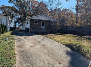 2809 Beechwood Dr, Durham, NC 27707