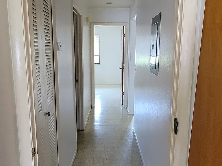 3801 Country Club Blvd #1-8 — Photo 23