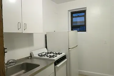 Rented by Manhattan Best Realty, Inc.