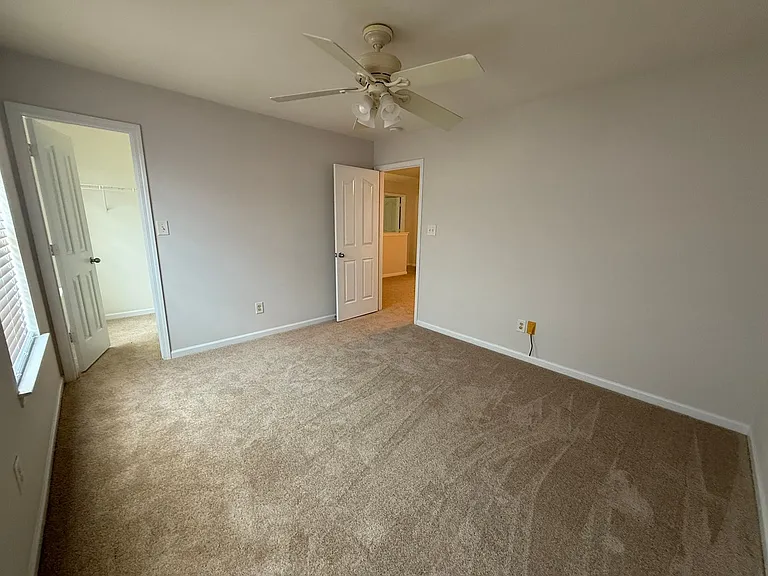 3700 Herkimer Dr — Photo 30