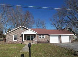 211 Locust St, Englewood, TN 37329