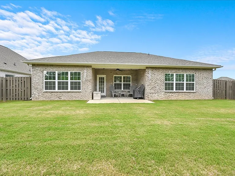 2058 Austin Dr N #E — Photo 22
