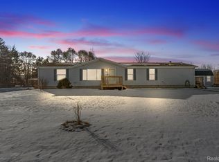 7012 Arcadia Dr, Mount Morris, MI 48458