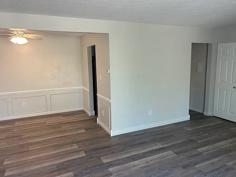 7970 Mentor Ave #O02 — Photo 4