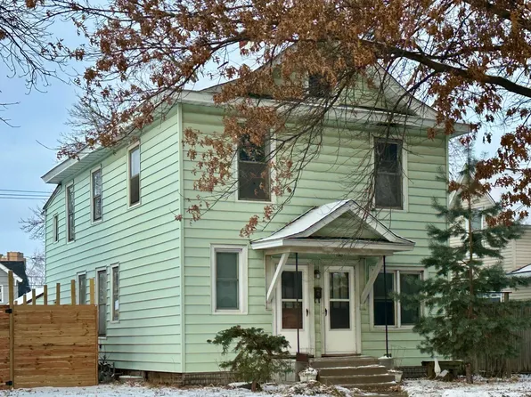 1387 Thomas Ave, Saint Paul, MN 55104