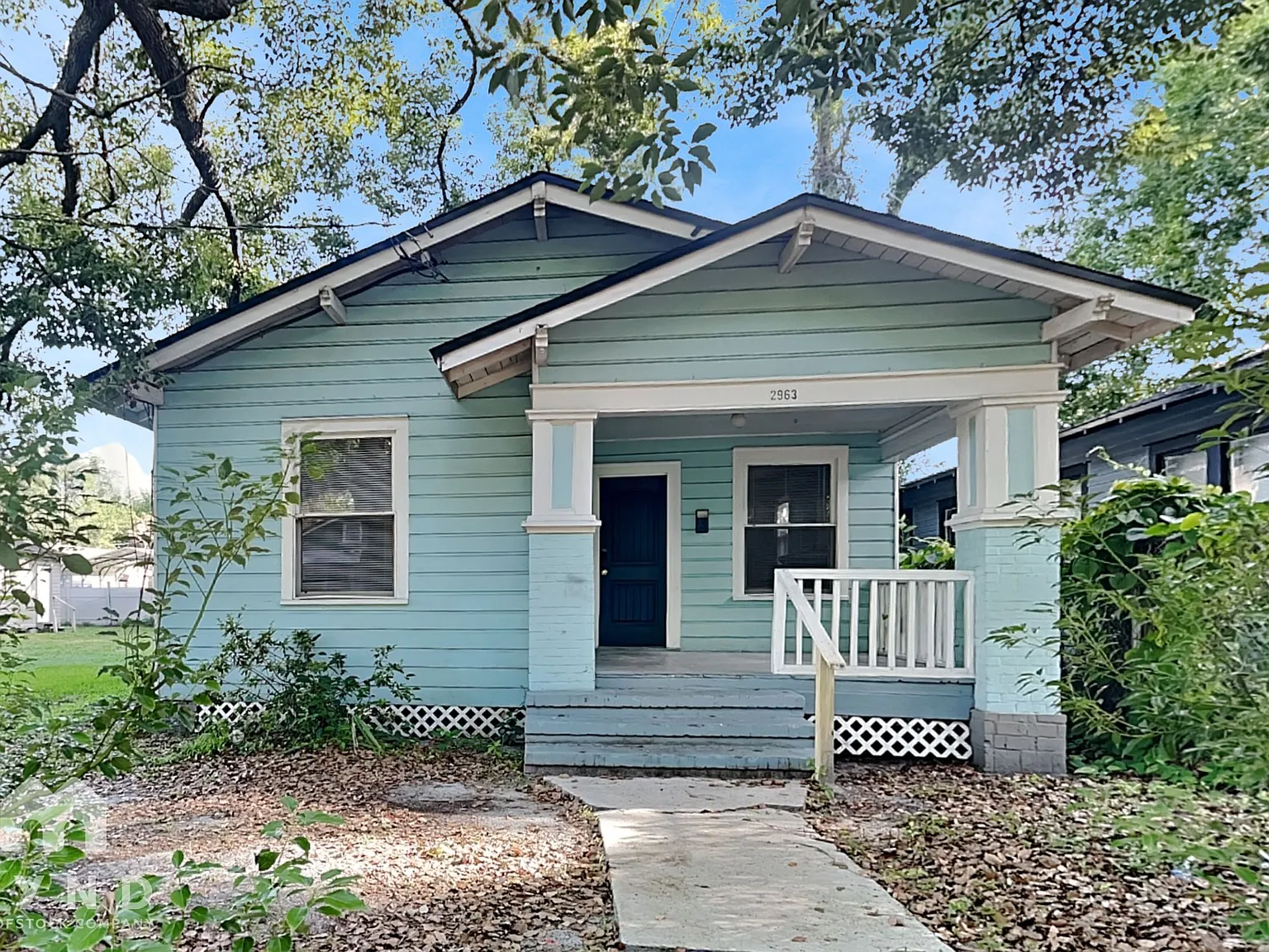 3 bed, 2.0 bath, 1078 sqft, $1,295 — Photo 1