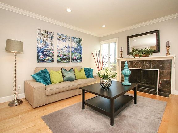4th image of 922 Beach Park Blvd APT 27