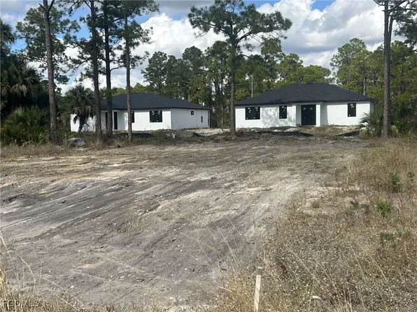 3404 72nd St W, Lehigh Acres, FL 33971