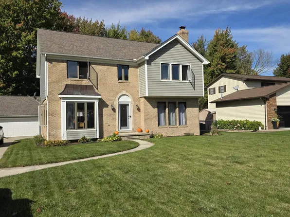 5968 Urban Dr, East China, MI 48054