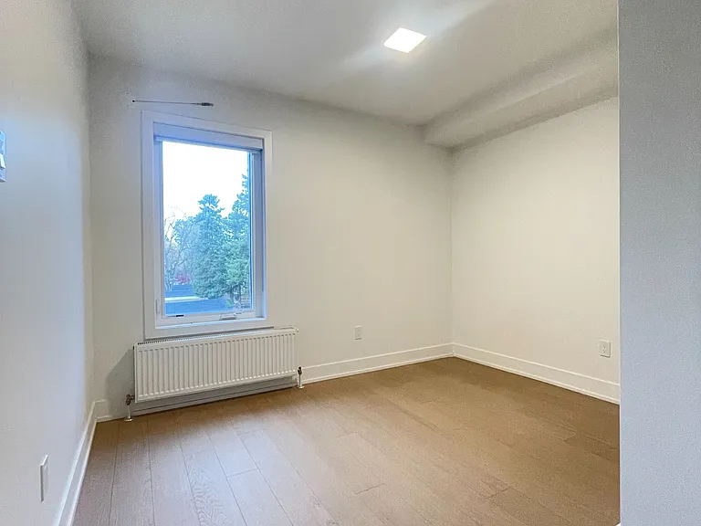 320 Roncesvalles Ave #14 — Photo 3