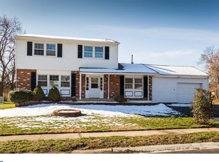 2 Festival Ct, Newark, DE 19702