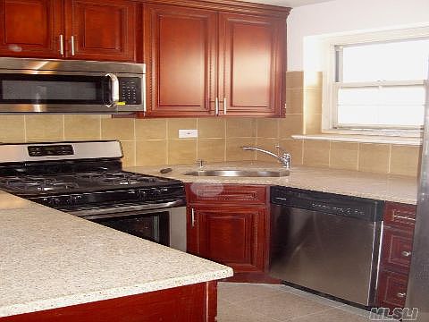 4th image of 6604 Grand Central Pkwy APT 3A
