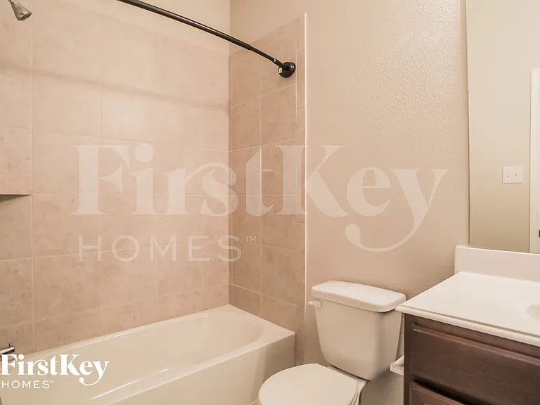 2205 Old Harbor Way — Photo 17