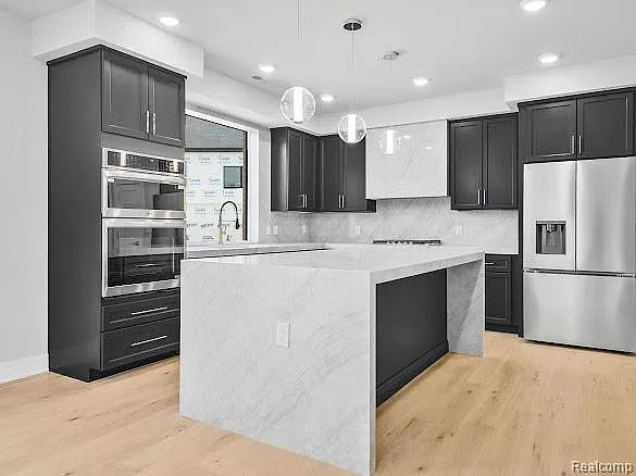 953 Smart Town Dr