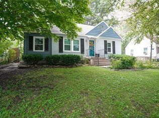 5406 Newton St, Overland Park, KS 66202