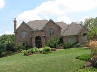 2804 Federal Ct, Crystal Lake, IL 60012