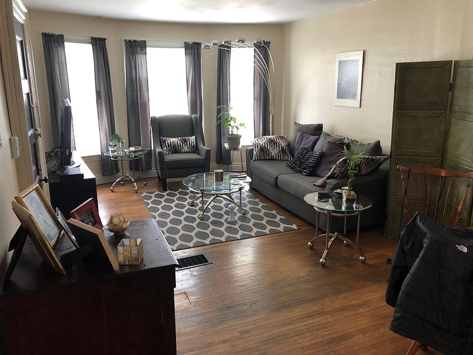 1st image of 62 Hoyt St