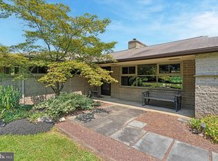 555 Hoffman Rd, Harleysville, PA 19438