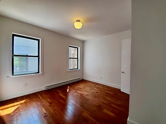 Rented by Bohemia Realty Group | media 10