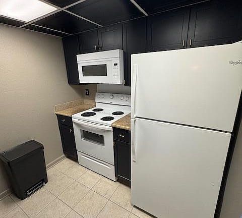 3rd image of 3230 Cumberland Rd APT 35