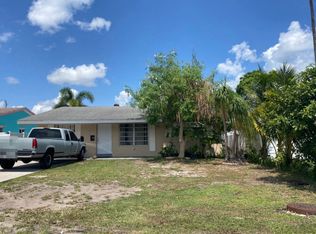 225 SW 9th Ave, Boynton Beach, FL 33435