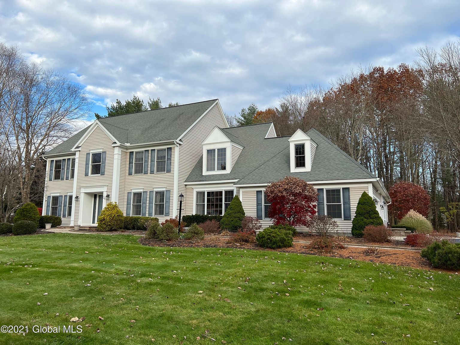 24 Columbine Drive, Glenmont, NY 12077 Zillow
