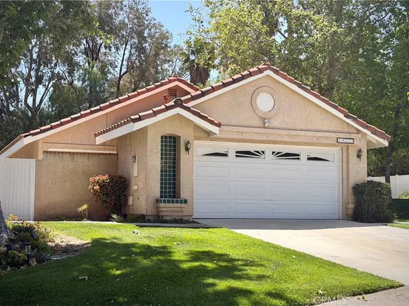 29335 Marilyn Dr, Santa Clarita, CA 91387