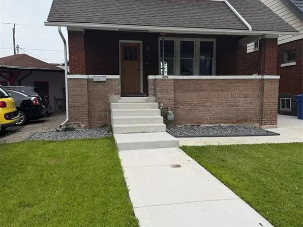 1504 Elsmere Ave, Windsor, ON N8X 4H3