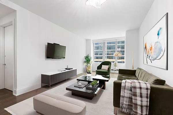 Rented by Nest Seekers International | media 22