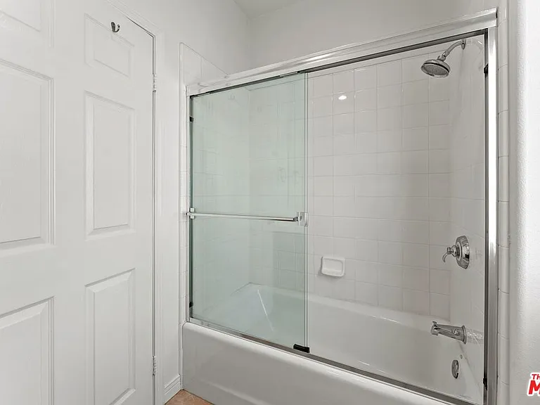 5738 Celedon Crk — Photo 28