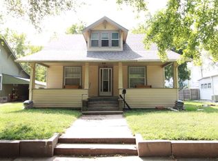 216 NE 4th St, Abilene, KS 67410